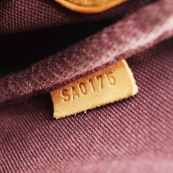 Louis Vuitton  Favorite PM Monogram Canvas Shoulder Bag Brown - Picture 16 of 16